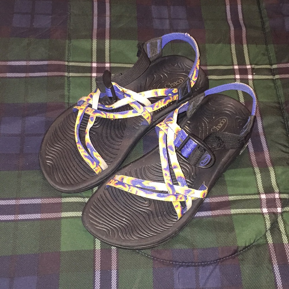 Chacos size 8W